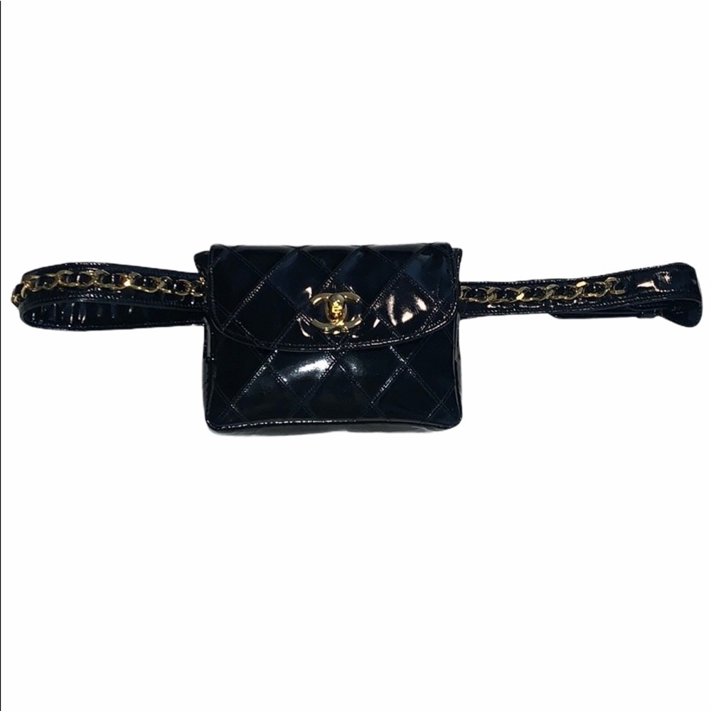 CHANEL VINTAGE BLACK PATENT LEATHER BELT BAG